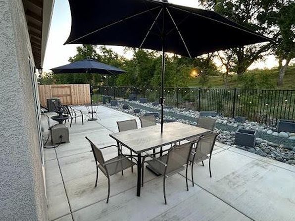 1312 River Run Cir, Ione, CA 95640