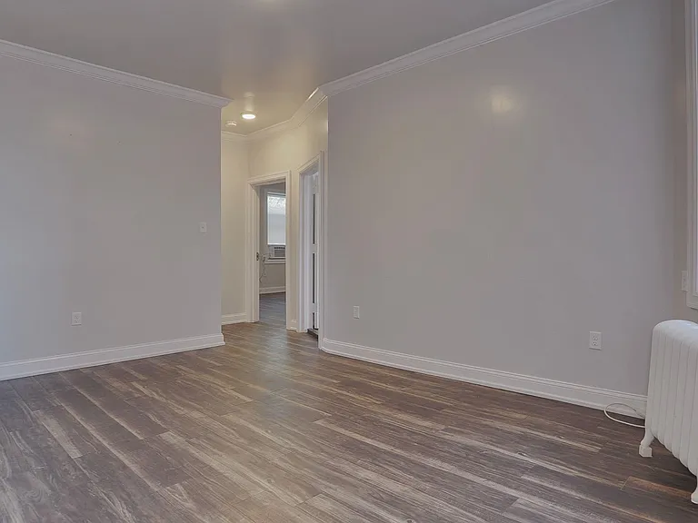 3-5 Potter Pl #4C — Photo 5