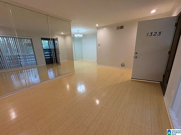 3rd image of 3101 Lorna Rd Unit 1323