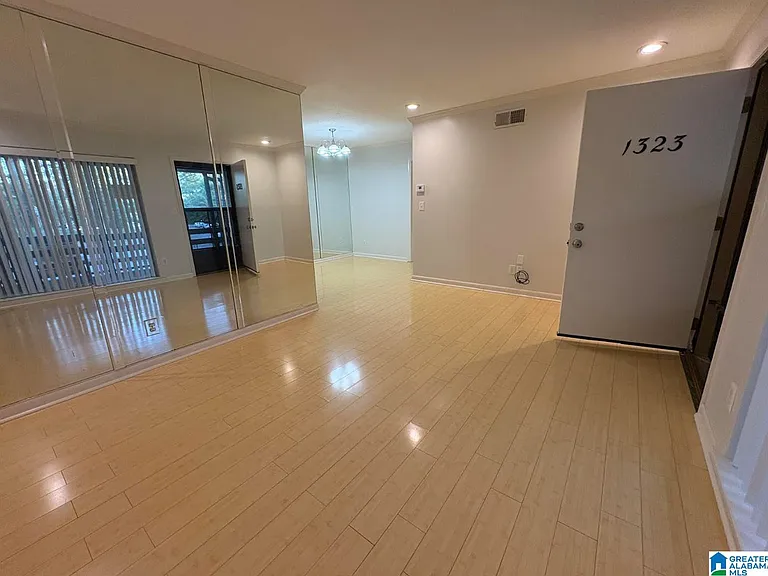 3101 Lorna Rd #1323 — Photo 3