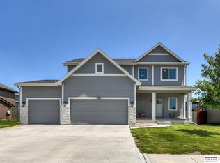 5009 N 181st St, Elkhorn, NE 68022