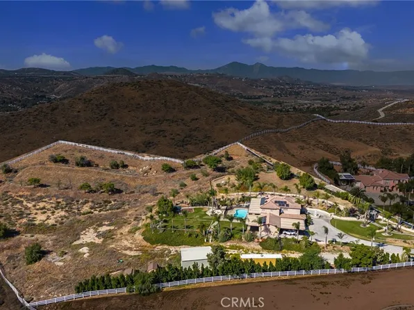 18936 Summerleaf Ln, Riverside, CA 92504