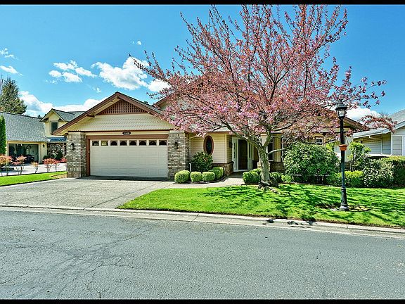 2nd image of 3528 Southvillage Dr
