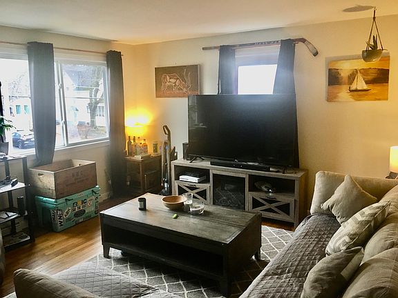 4th image of 303 Church St Floor 2