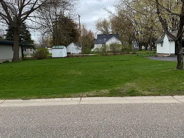 388 Dakota St S, Prescott, WI 54021