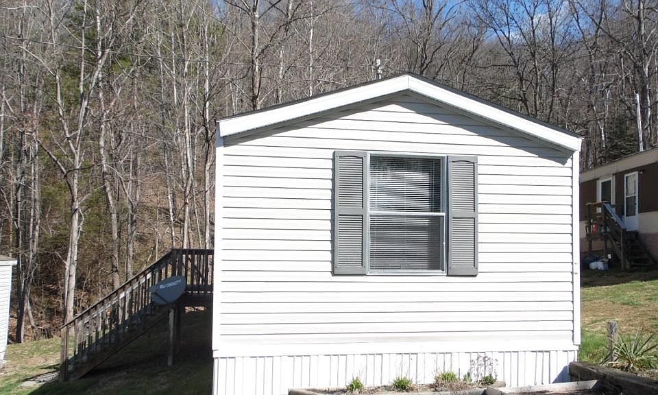 1st image of 6 Campground Ln
