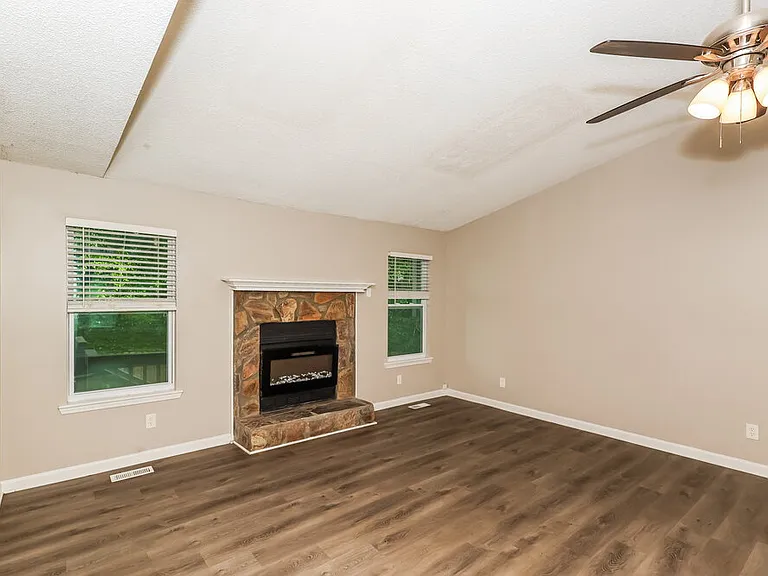 4110 Cranwood Dr — Photo 6
