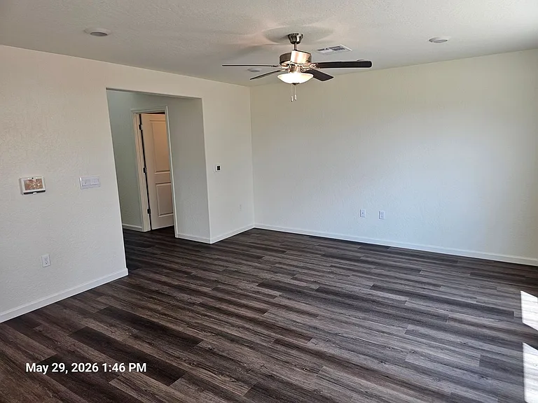 1927 Oak Falls Ct — Photo 2