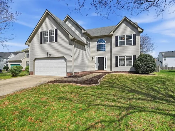 6322 Townsend Pl, Suffolk, VA 23435