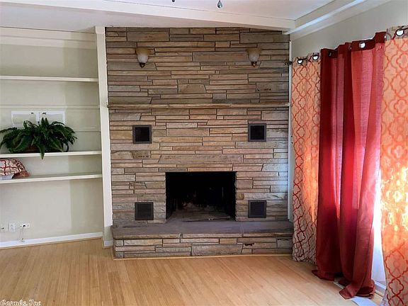 2nd image of 141 Green Acres Cir