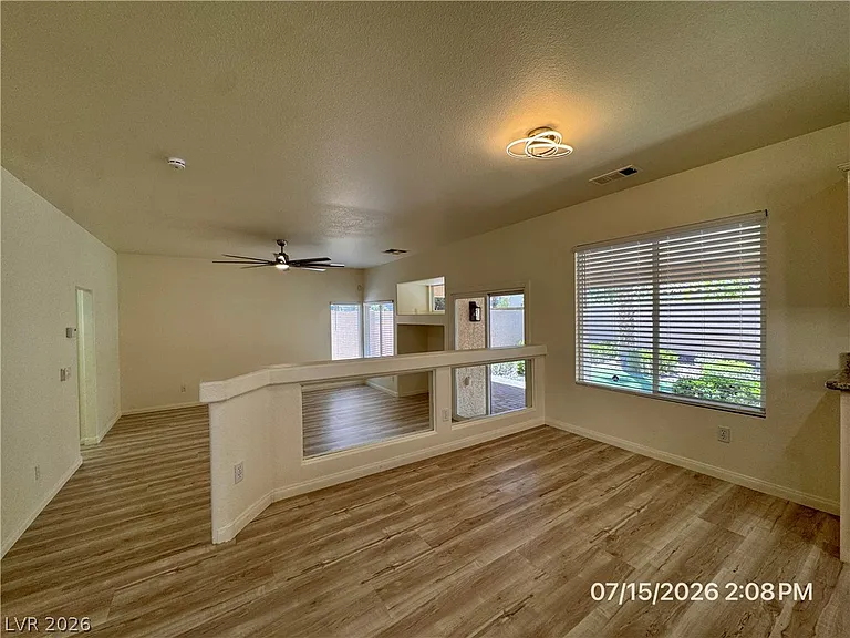 10921 Calcedonian St — Photo 12