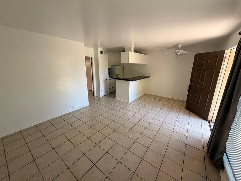 820 W Alabama St #6 — Photo 3