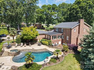 14034 Idlewild Rd, Matthews, NC 28105