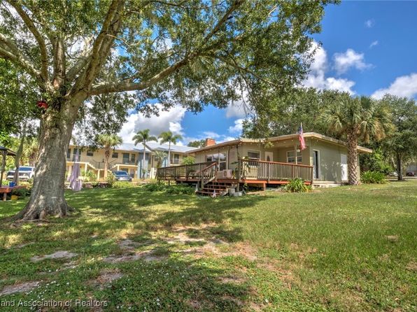 2175 Lakeview Dr