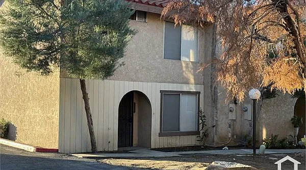 111 Tiger Ln