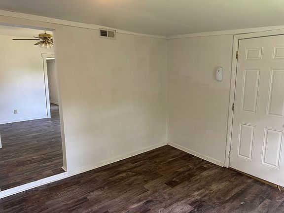 2nd image of 3018 N 10th St