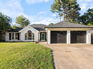 281 Pickwicket Dr, Conway, AR 72034