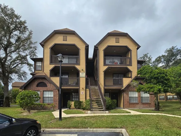300 Lakepointe Dr Unit 204, Altamonte Springs, FL 32701