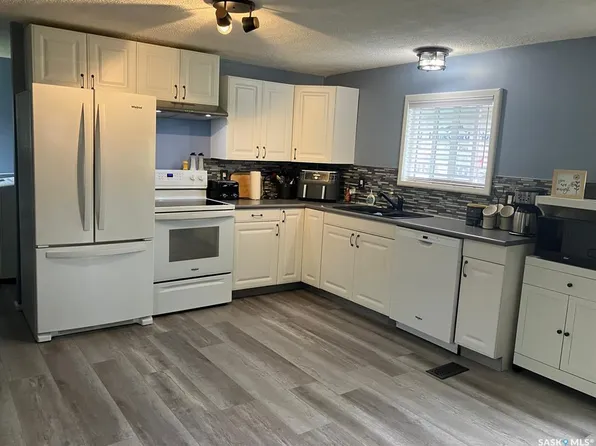 108 1st STREET E, Choiceland, SK S0J 0M0