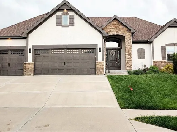 5058 NW Messina Ct, Riverside, MO 64150