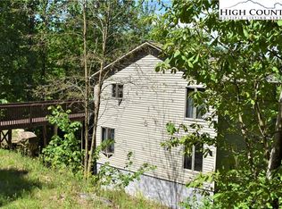 111 Hoot Owl Ln, Banner Elk, NC 28604