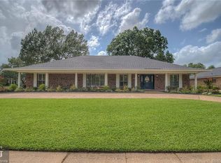 205 Parklane Dr, Bossier City, LA 71111