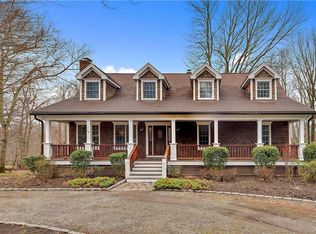 34 Oscaleta Rd, South Salem, NY 10590