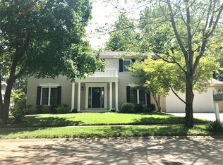15670 Heathercroft Dr, Chesterfield, MO
