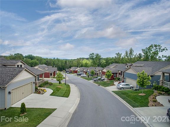 2nd image of 999 Loftin St