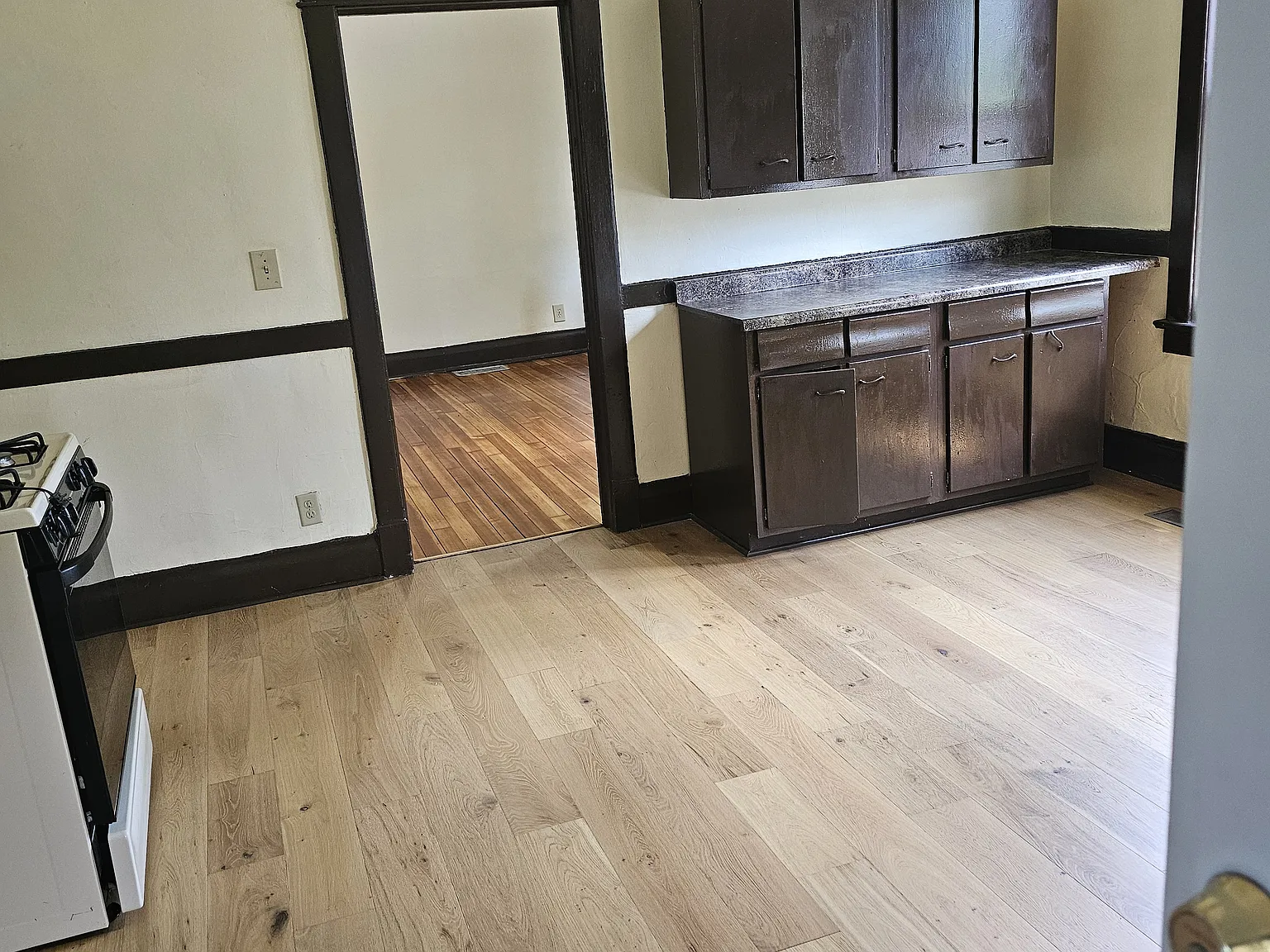 2 bed, $1,300 — Photo 4