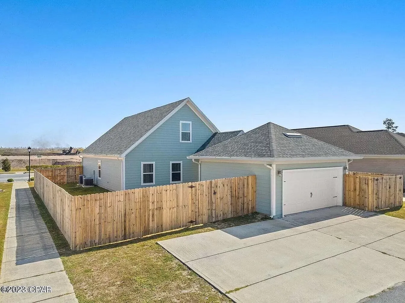 3 bed, 2162 sqft, $2,500 — Photo 3