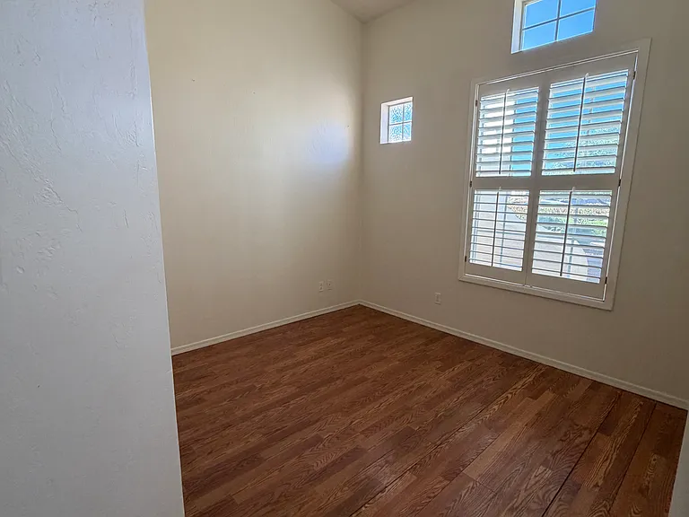 1085 San Tropez Ct — Photo 21