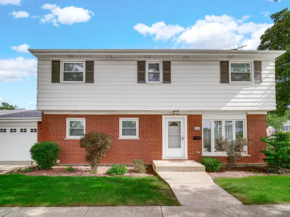 1800 W Sibley St, Park Ridge, IL 60068