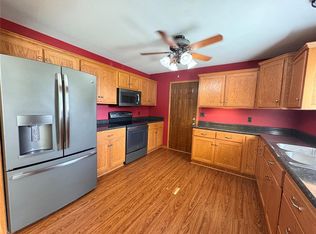 1108 N Oak St, Vandalia, MO 63382
