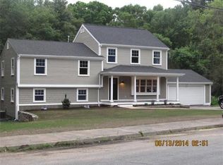 7 Haven Rd, Medfield, MA 02052