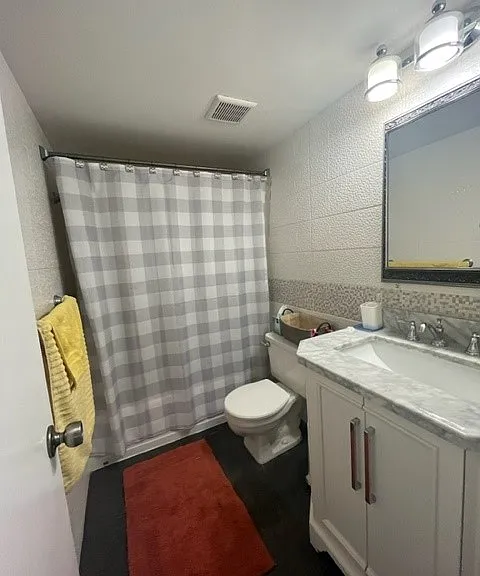 2206 NE 7th St — Photo 25