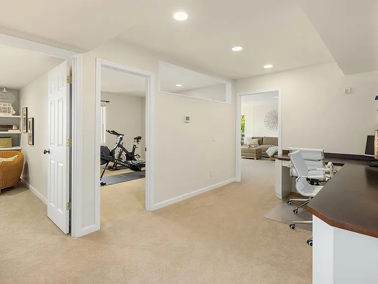 7447 W Mercer Way — Photo 25