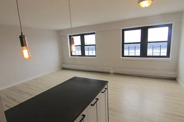 Rented by Bohemia Realty Group | media 12