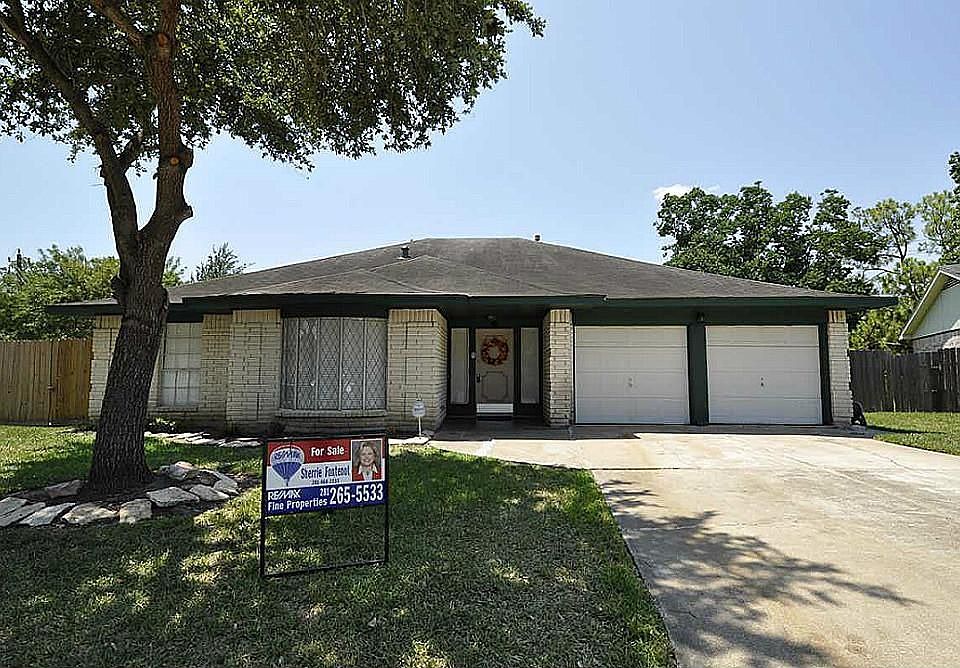 1st image of 1103 Pinecroft Dr
