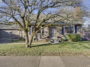 12733 SE Salmon Ct, Portland, OR 97233