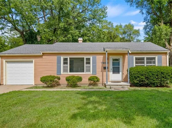 7609 Hardy St, Overland Park, KS 66204