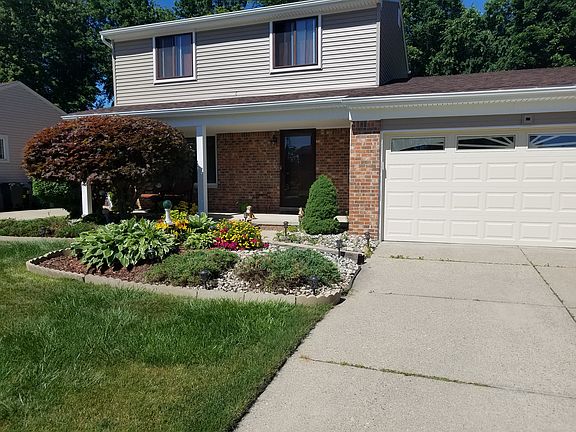 4th image of 49213 Michelle Ann Dr