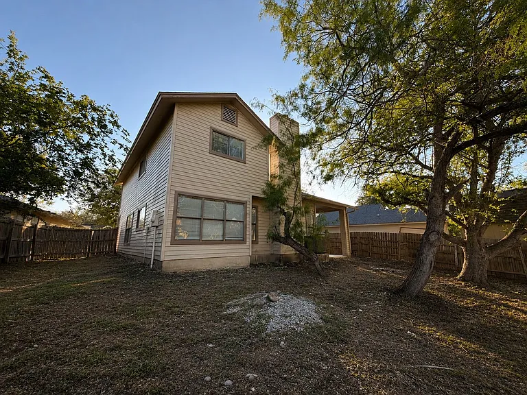 8008 Wayword Trl — Photo 23