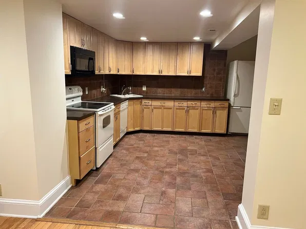 Skokorat Properties LLC, 14-18 Skokorat Rd Rear 18, Seymour, CT 06483