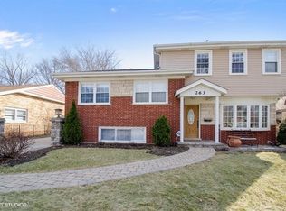 263 Pinehurst Dr, Des Plaines, IL 60016