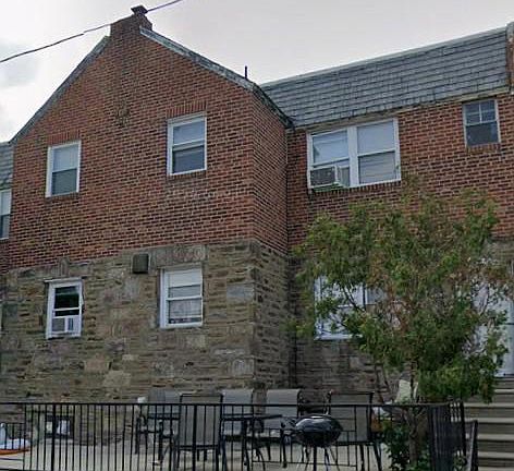 2nd image of 6919 Sylvester St