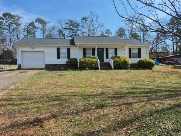 1314 Rainbow Lake Rd, Inman, SC 29349