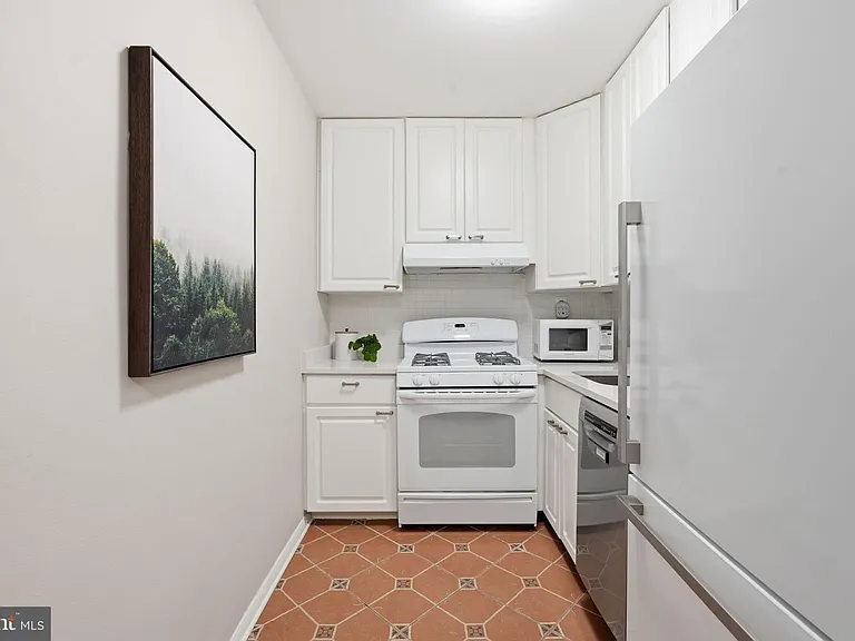 801 N Pitt St #706 — Photo 5