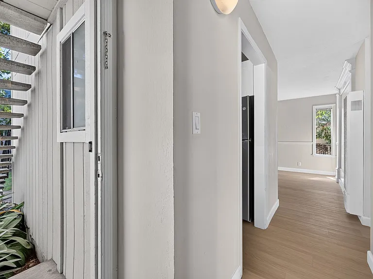 1598 Sunnyvale Ave #11 — Photo 5