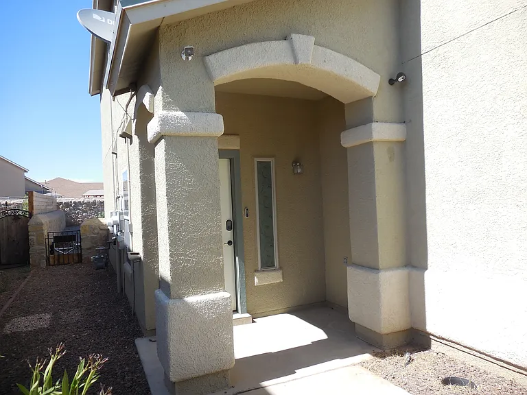 7045 Eagle Nest Ct — Photo 2